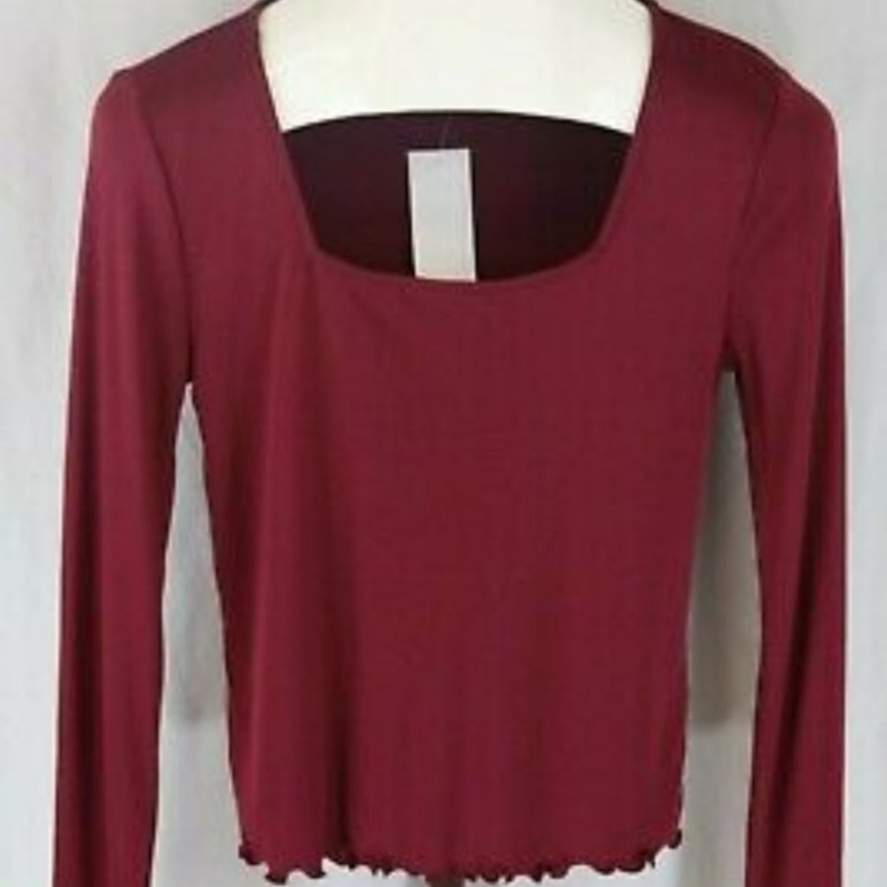 Juniors Women's Burgundy Long Sleeve Top